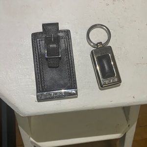 (2) TUMI matching accents/accessories